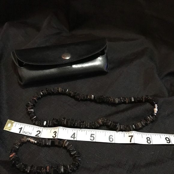 Jewelry - Picture 2 of 3